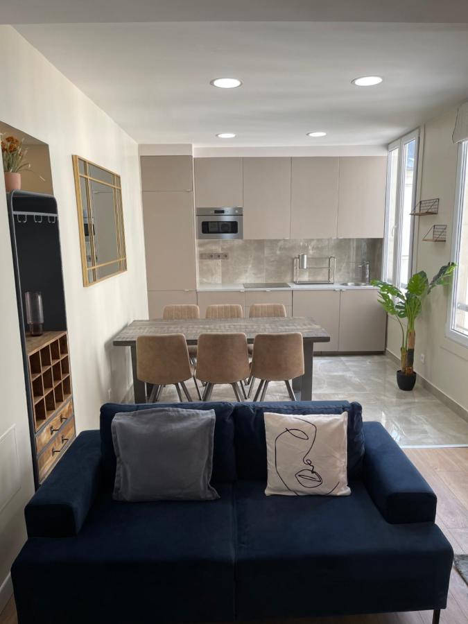 Saint Martin Family Apartment Paris Exterior photo