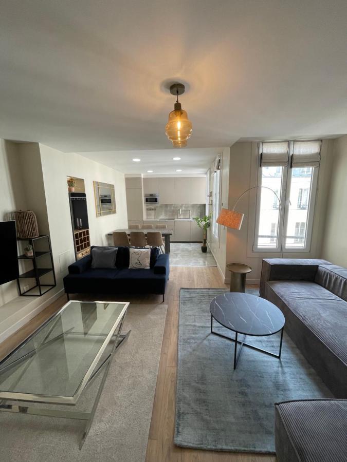 Saint Martin Family Apartment Paris Exterior photo