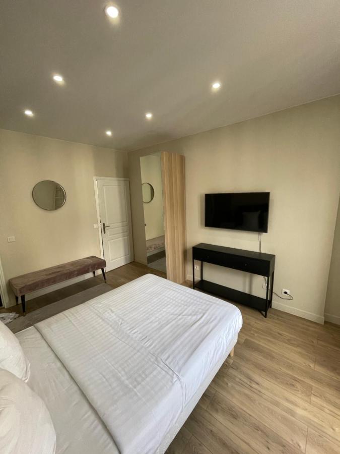 Saint Martin Family Apartment Paris Exterior photo
