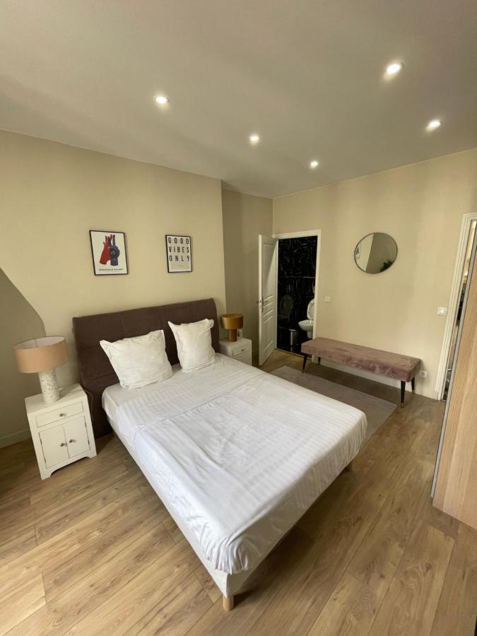 Saint Martin Family Apartment Paris Exterior photo